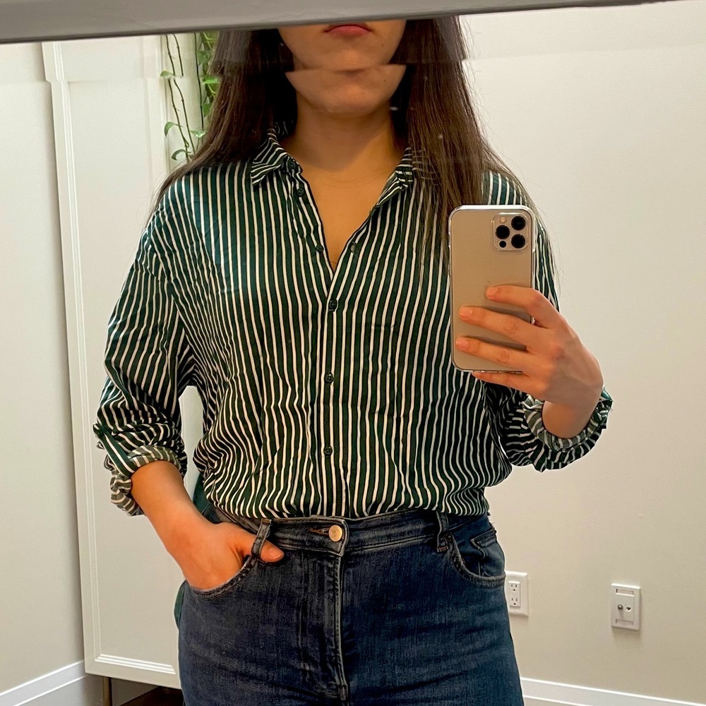 DYNAMITE - Striped Button-up Knot Blouse